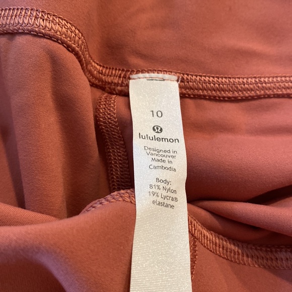 Lululemon Align high rise 25” in Briar Rose with Petal inspired hem in size 10 - Picture 10 of 11
